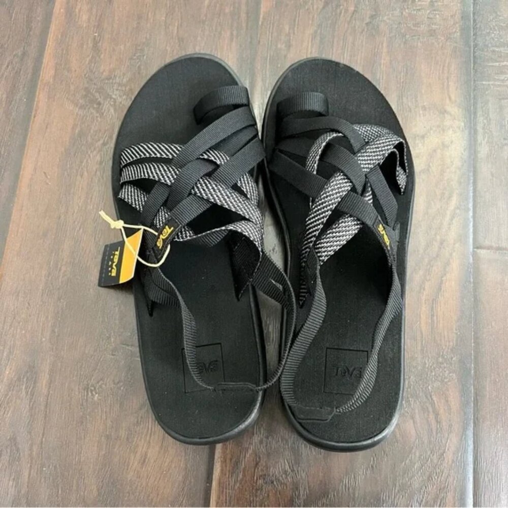 NWT Teva Women's Voya Strappy Sandals Black various sizes - Picture 5 of 8